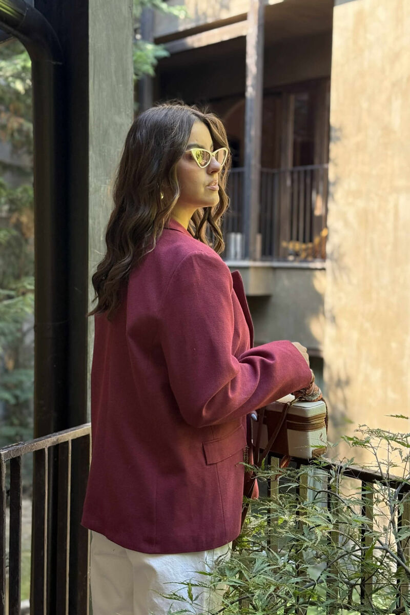 XHAKETË E THJESHTË NJËNGJYRËSHE PËR FEMRA NË NGJYRËN VISHNJË - 3