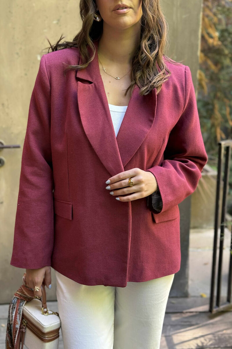 XHAKETË E THJESHTË NJËNGJYRËSHE PËR FEMRA NË NGJYRËN VISHNJË - 4