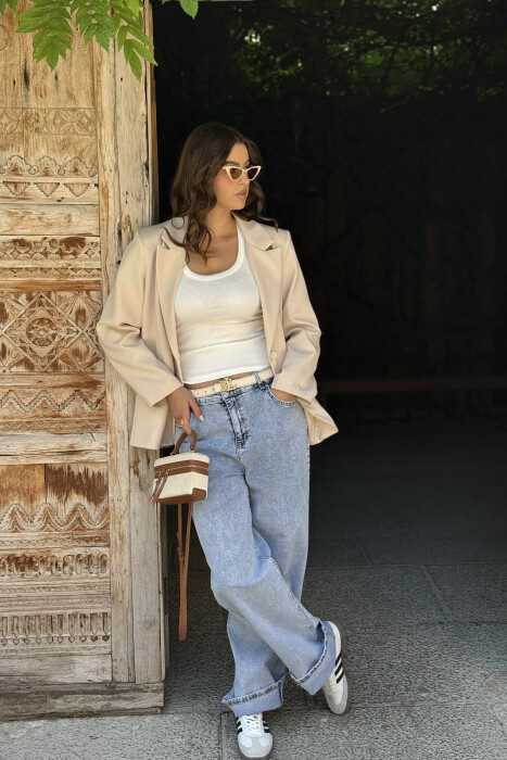 XHAKETË E THJESHTË NJËNGJYRËSHE ME NJË BUTON PËR FEMRA NË NGJYRËN KREM - 1