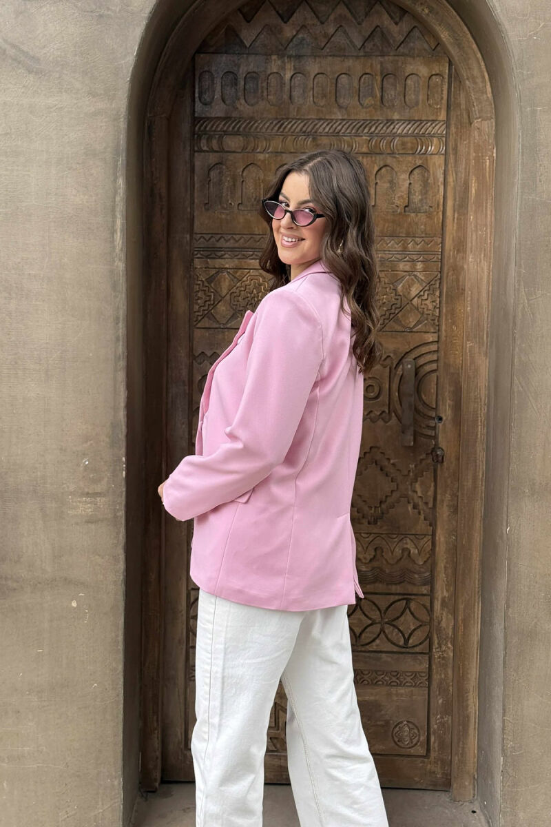 XHAKETË E THJESHTË NJËNGJYRËSHE ME NJË BUTON PËR FEMRA NË NGJYRËN ROZË - 4