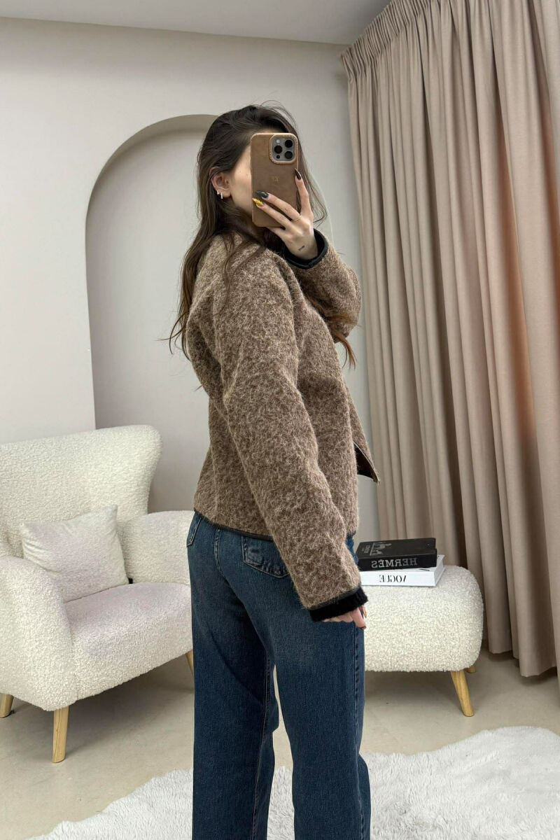 XHAKETE E THJESHTE PER FEMRA NE NGJYRE KAFE - 3