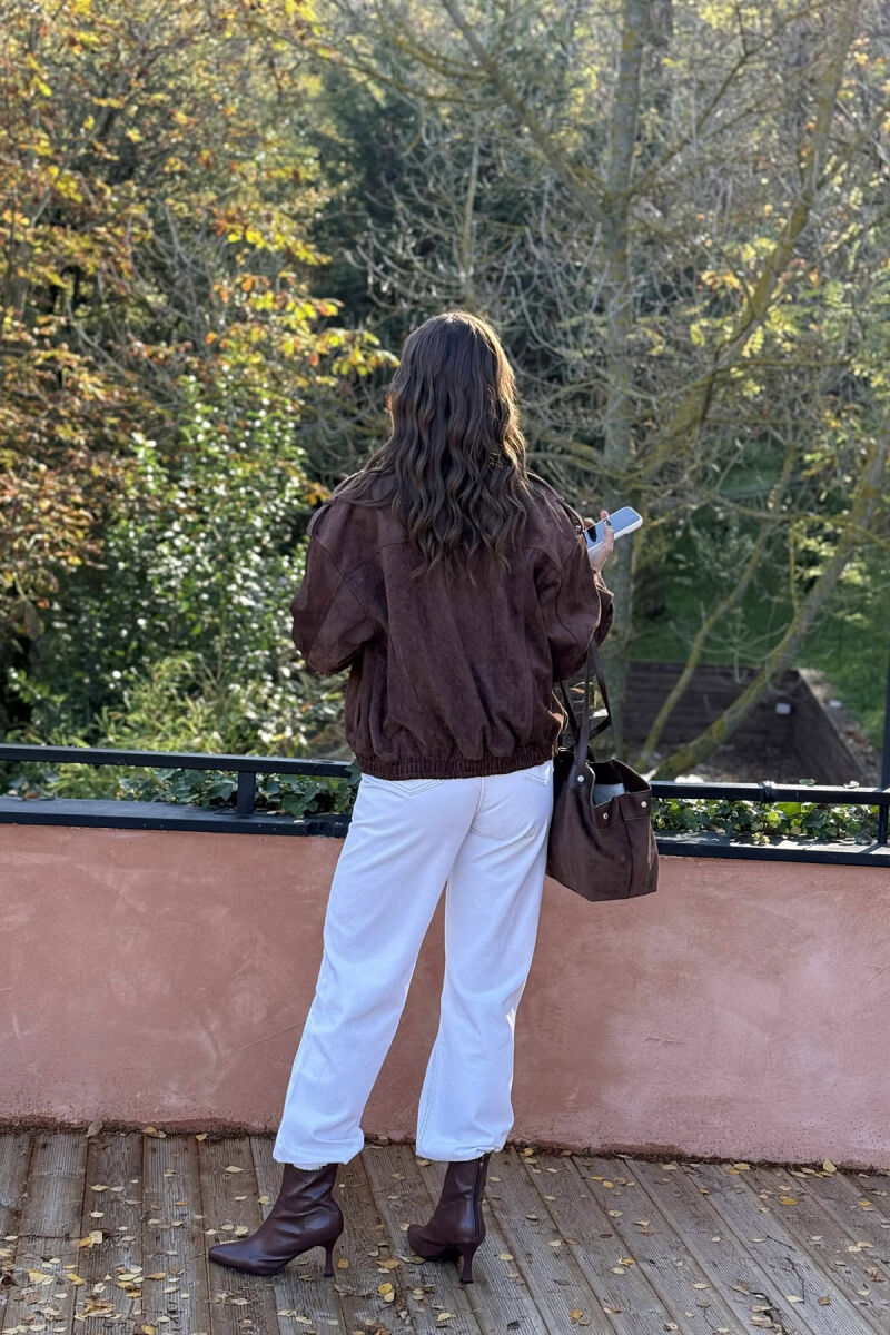 XHAKETË KAMOSH ME ZINXHIR DHE BUTONA PËR FEMRA NË NGJYRË KAFE TË ERRËT - 8