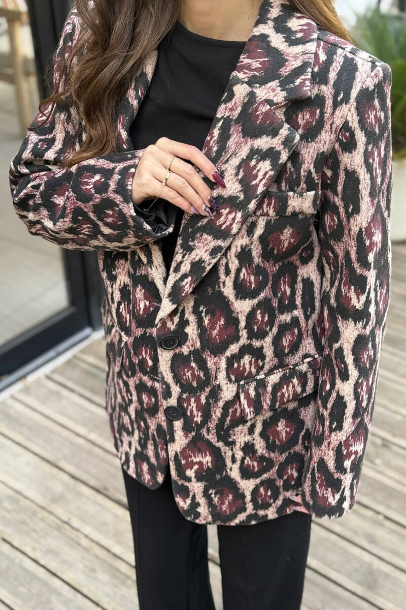 XHAKETE KLASIKE ME DIZAJN LEOPARDI PER FEMRA NE NGJYRE VISHNJE - 5