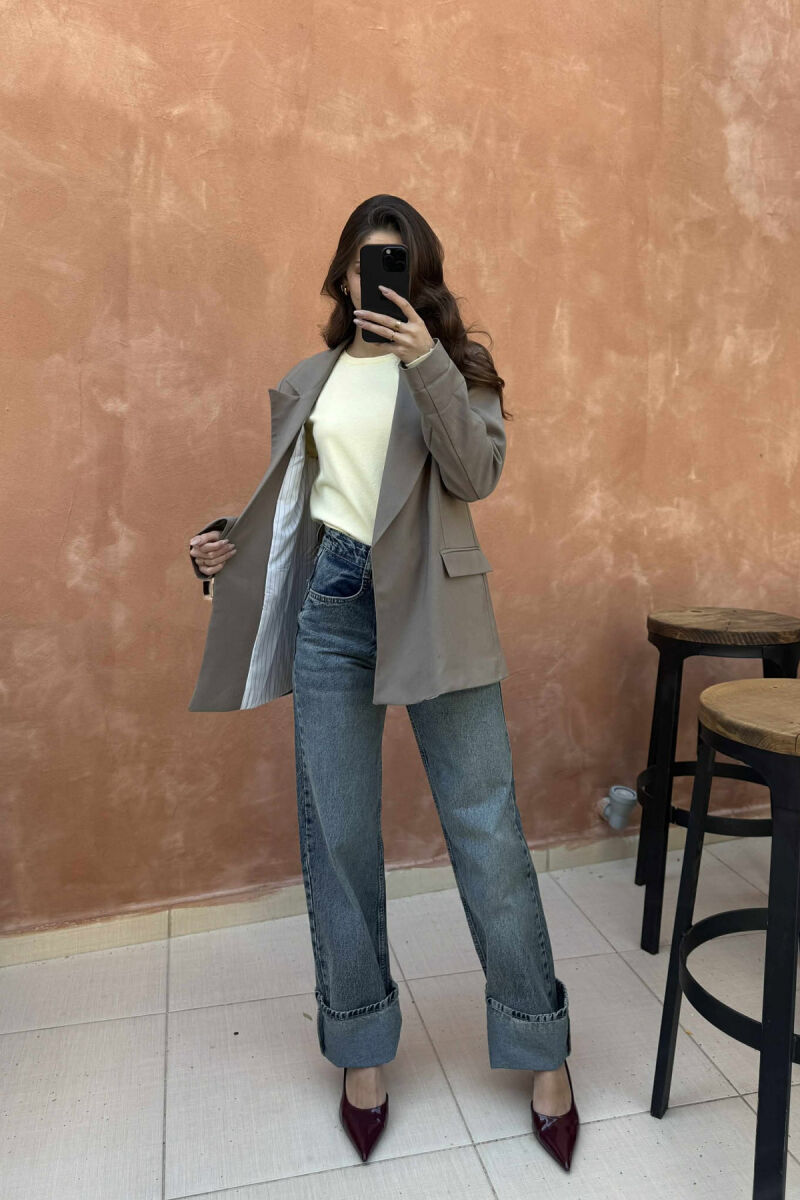 XHAKETË KLASIKE NJË NGJYRËSHE PËR FEMRA NË NGJYRËN BEZHË TE ERRET - 2