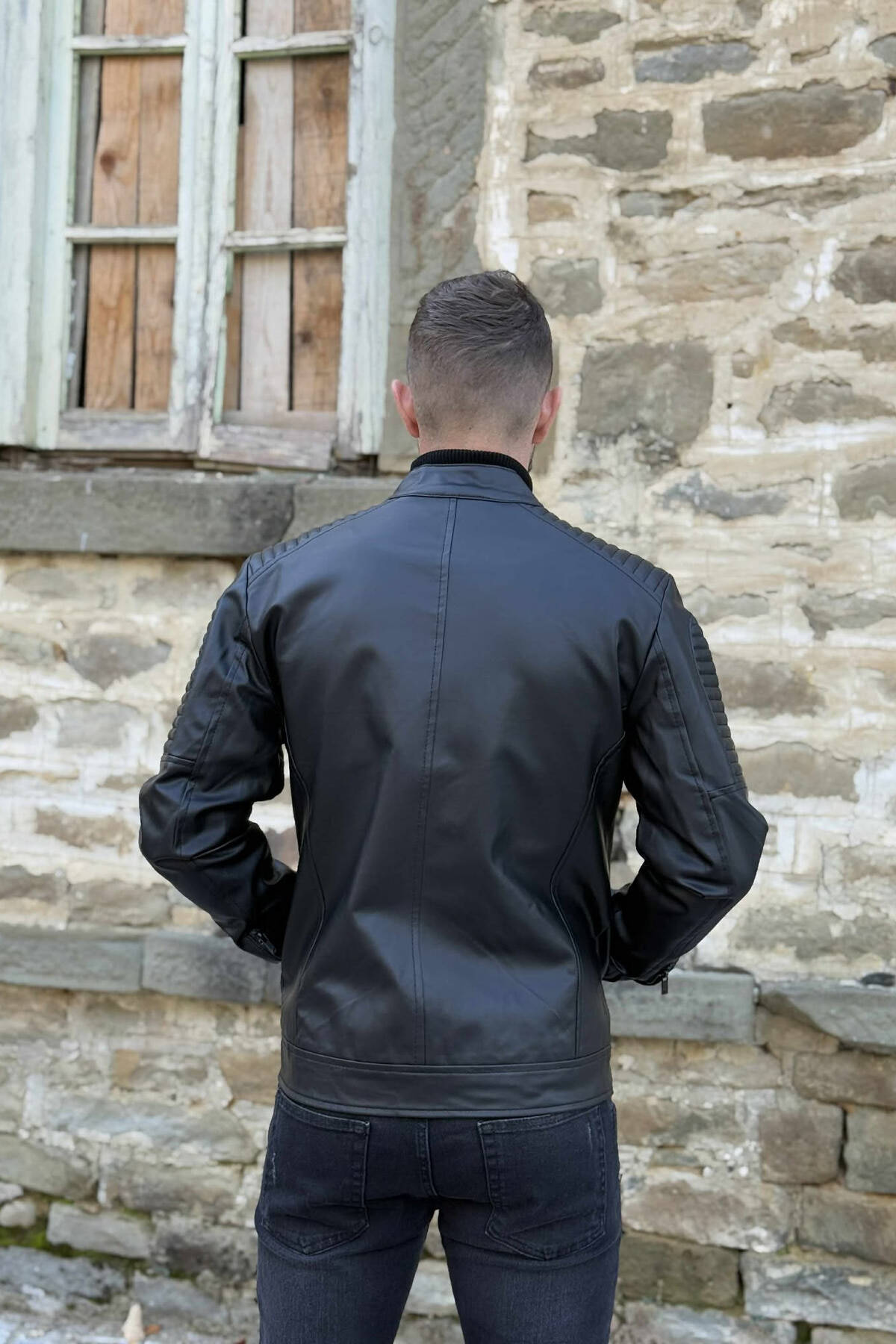 LOG／CHAIR JACKET 2 ROUND NECK FRONT ZIP LEATHER MEN JACKET WITH ZIPPER ON SLEEVES