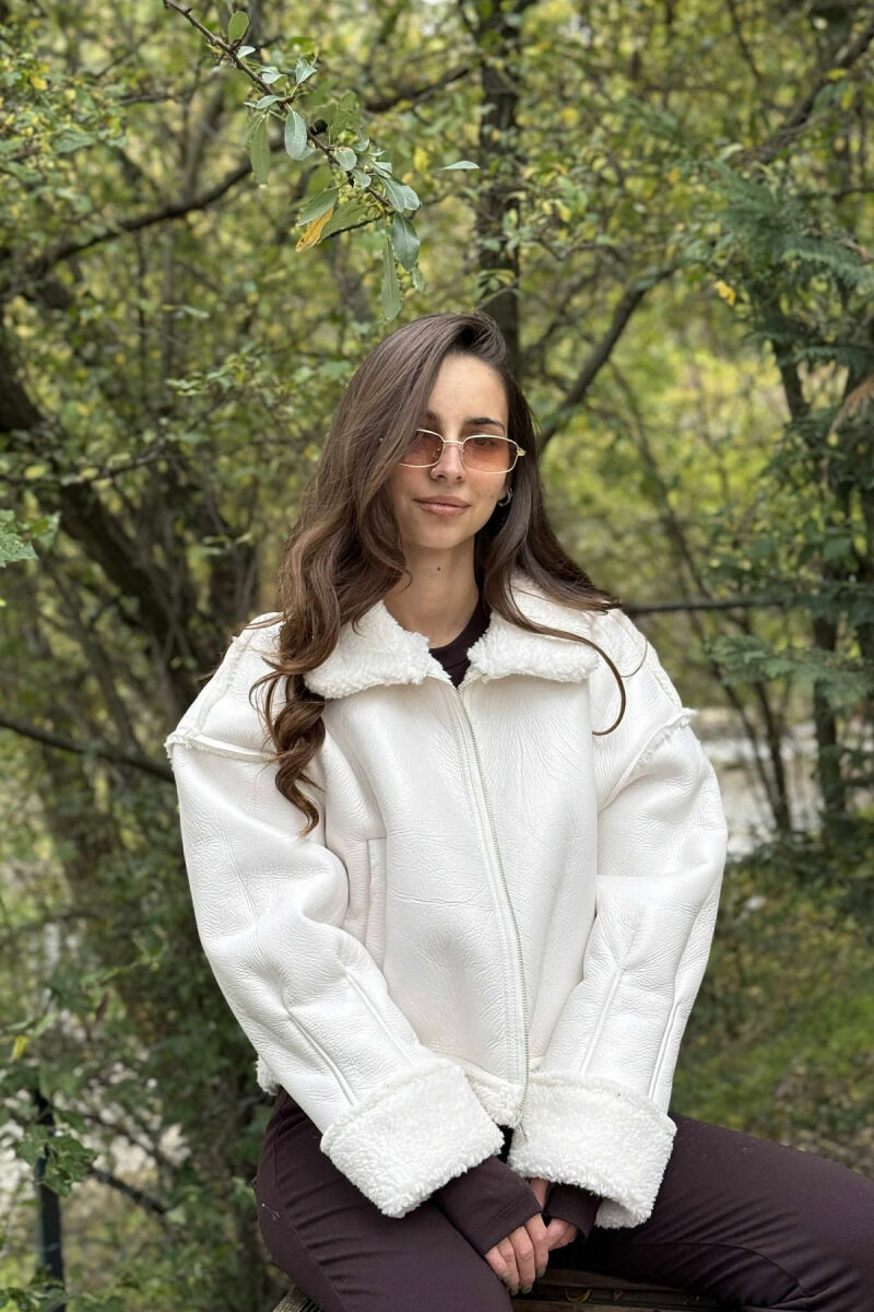 XHAKETË LËKURE ME PUSH PËR FEMRA NË NGJYRËN E BARDHË - 4