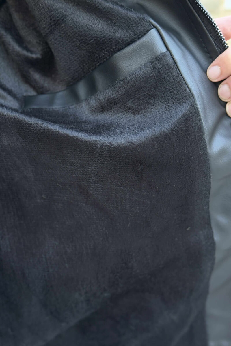 XHAKETË LËKURE NJË NGJYRËSHE PËR MESHKUJ NË NGJYRËN E ZEZË - 5