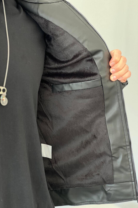 XHAKETË LËKURE NJË NGJYRËSHE PËR MESHKUJ NË NGJYRËN E ZEZË - 9