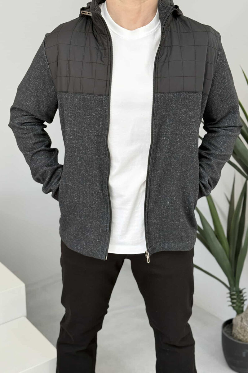 XHAKETË ME KAPUC PËR MESHKUJ NË NGJYRËN E ZEZË - 4