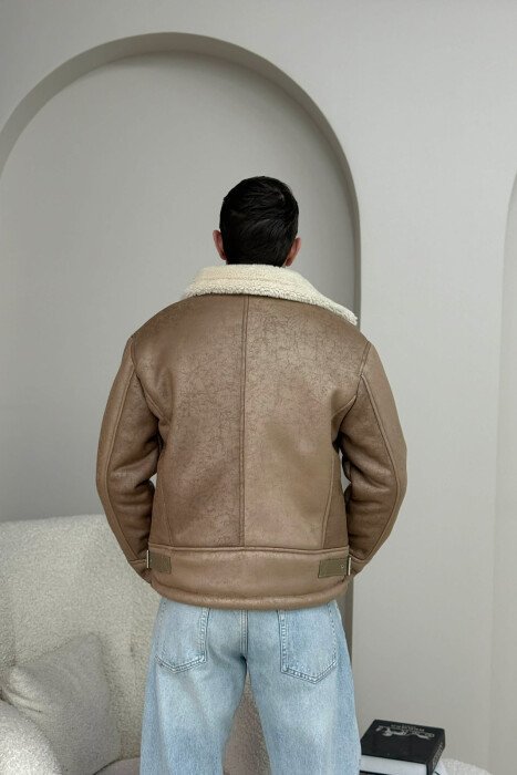 XHAKETE ME PUSH NE PJESEN BRENDA DHE TEK QAFA PER MESHKUJ NE NGJYRE BEZHE - 4