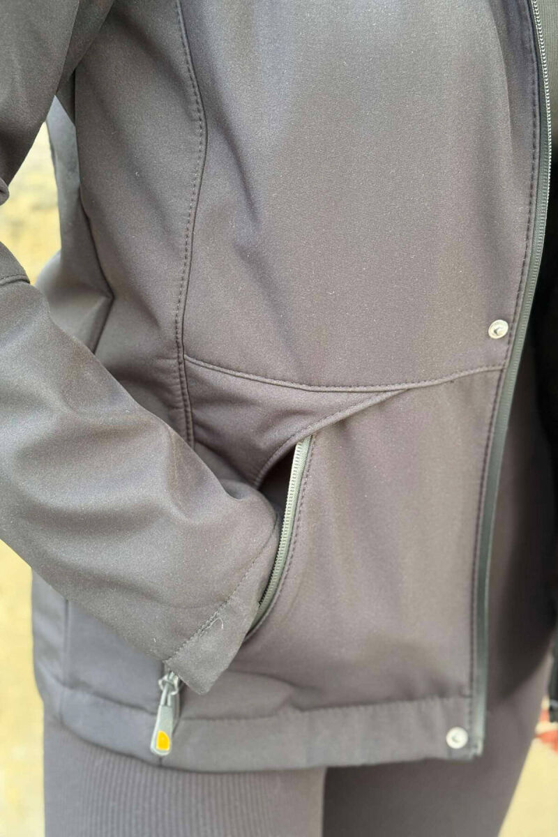 XHAKETË ME PUSH PËR FEMRA NË NGJYRËN E ZEZË - 10