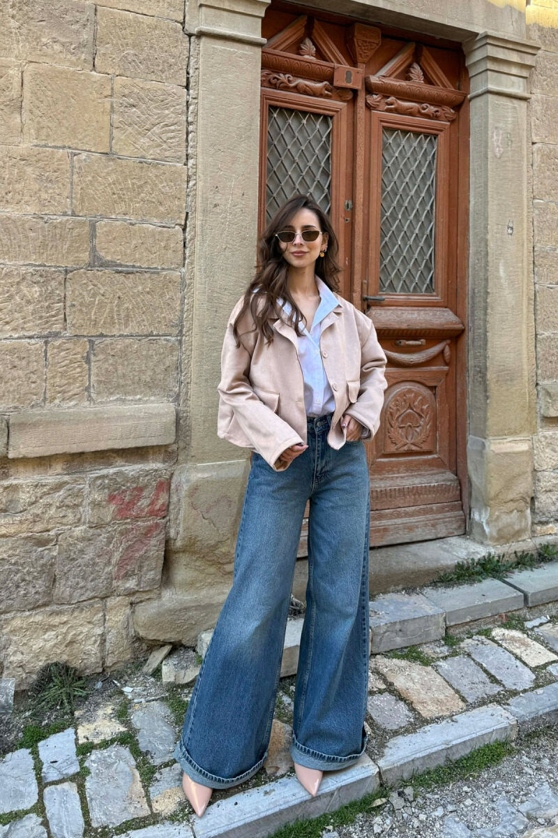 XHAKETË NJË NGJYRËSHE ME XHEPA PËR FEMRA NË NGJYRË BEZHË - 2