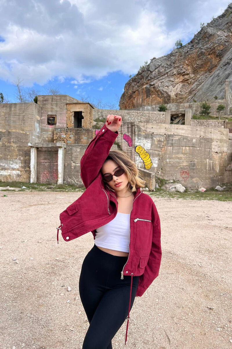 XHAKETË NJË NGJYRËSHE E SHKURTËR PËR FEMRA NË NGJYRËN VISHNJË - 1