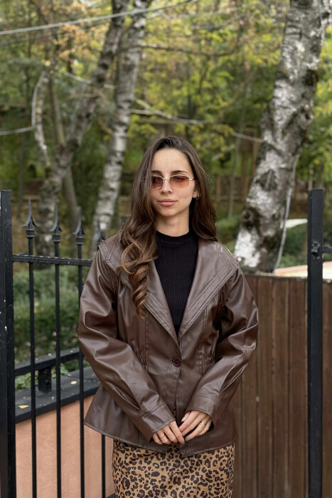 XHAKETË NJË NGJYRËSHE LËKURE ME BEL ELASTIK PËR FEMRA NË NGJYRË KAFE - 11