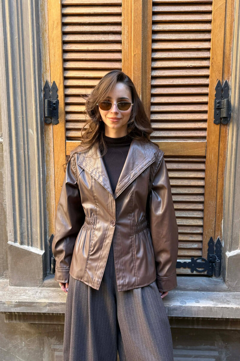 XHAKETË NJË NGJYRËSHE LËKURE ME BEL ELASTIK PËR FEMRA NË NGJYRË KAFE - 8