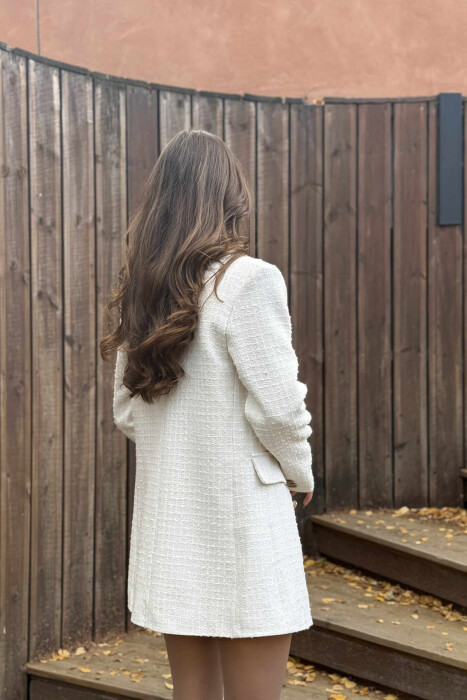 XHAKETE NJE NGJYRESHE ME BUTONA GOLD PER FEMRA NE NGJYRE KREM - 5