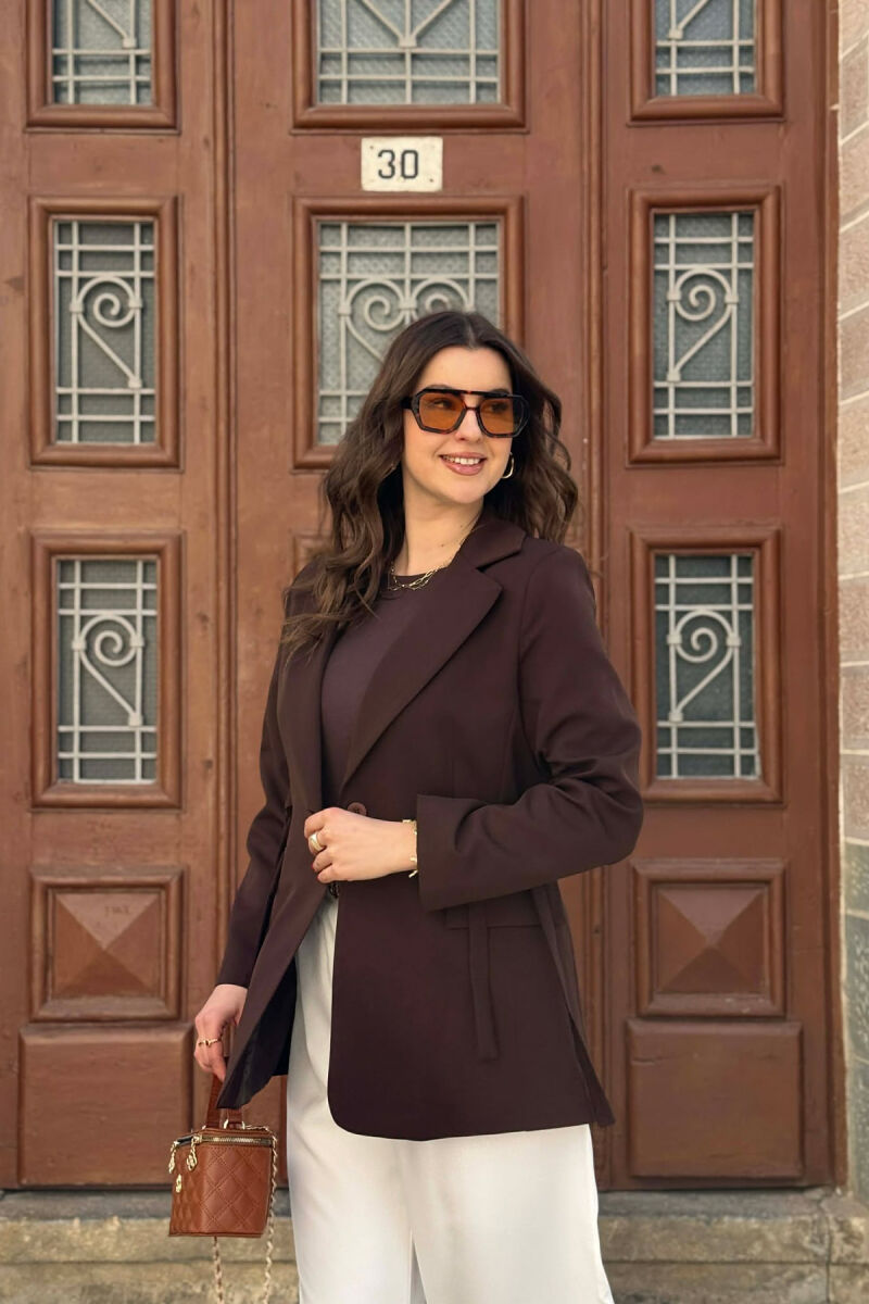 XHAKETE NJE NGJYRESHE ME BUTONA PER FEMRA NE NGJYRE KAFE - 4