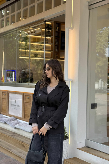 XHAKETË NJË NGJYRËSHE ME DETAJIN E RRIPIT PËR FEMRA NË NGJYRËN E ZEZË - 3