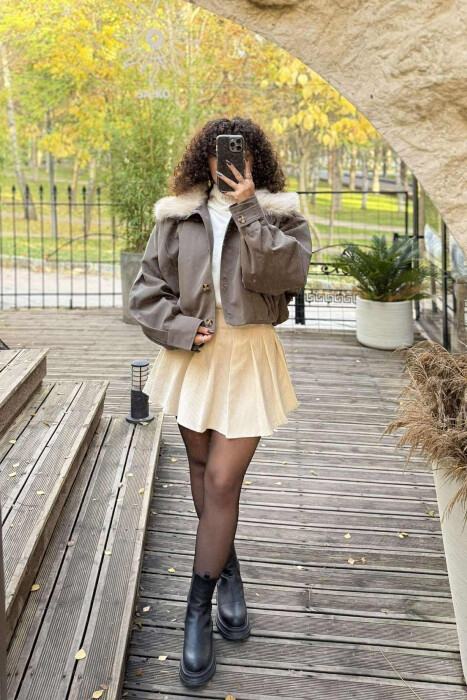 XHAKETË NJË NGJYRËSHE ME GËZOF TË SHKËPUTSHËM PËR FEMRA NË NGJYRË JESHILE - 2