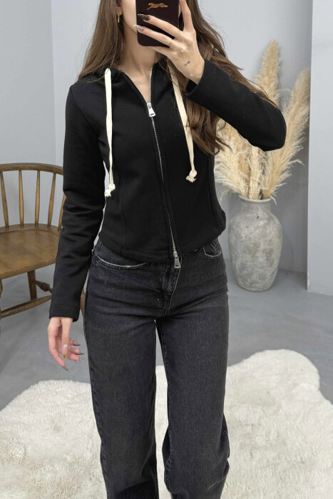 XHAKETE NJE NGJYRESHE ME KAPUÇ DHE ZINXHIR PER FEMRA NE NGJYRE TE ZEZE - 4