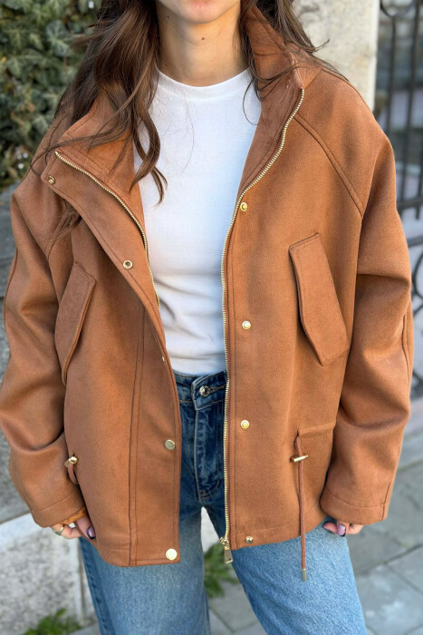 XHAKETE NJE NGJYRESHE ME KAPUC PER FEMRA NE NGJYRE KAFE - 2