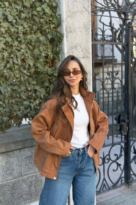 XHAKETE NJE NGJYRESHE ME KAPUC PER FEMRA NE NGJYRE KAFE - 5