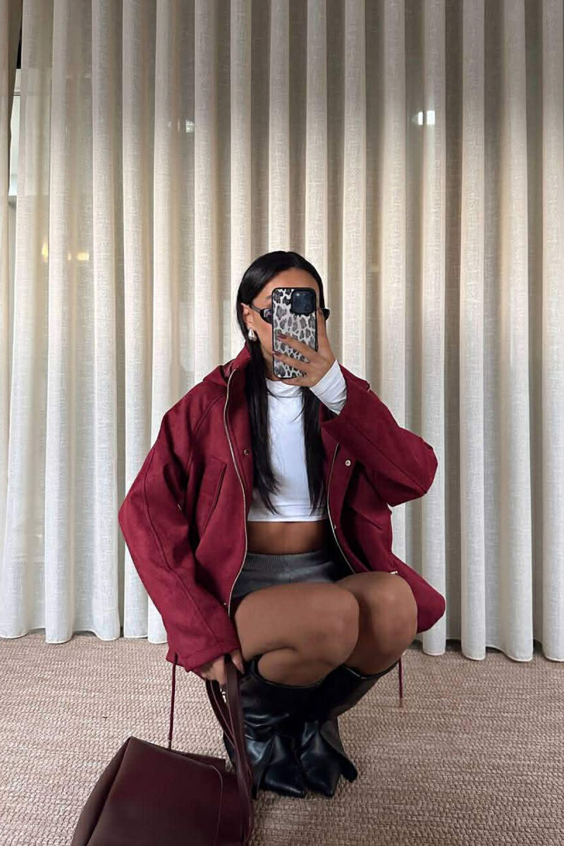 XHAKETE NJE NGJYRESHE ME KAPUC PER FEMRA NE NGJYRE VISHNJE - 8