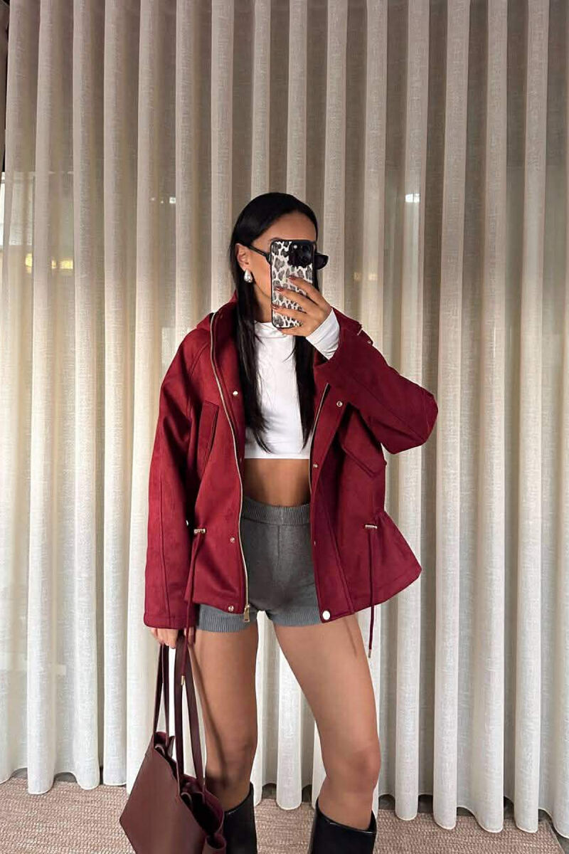 XHAKETE NJE NGJYRESHE ME KAPUC PER FEMRA NE NGJYRE VISHNJE - 9