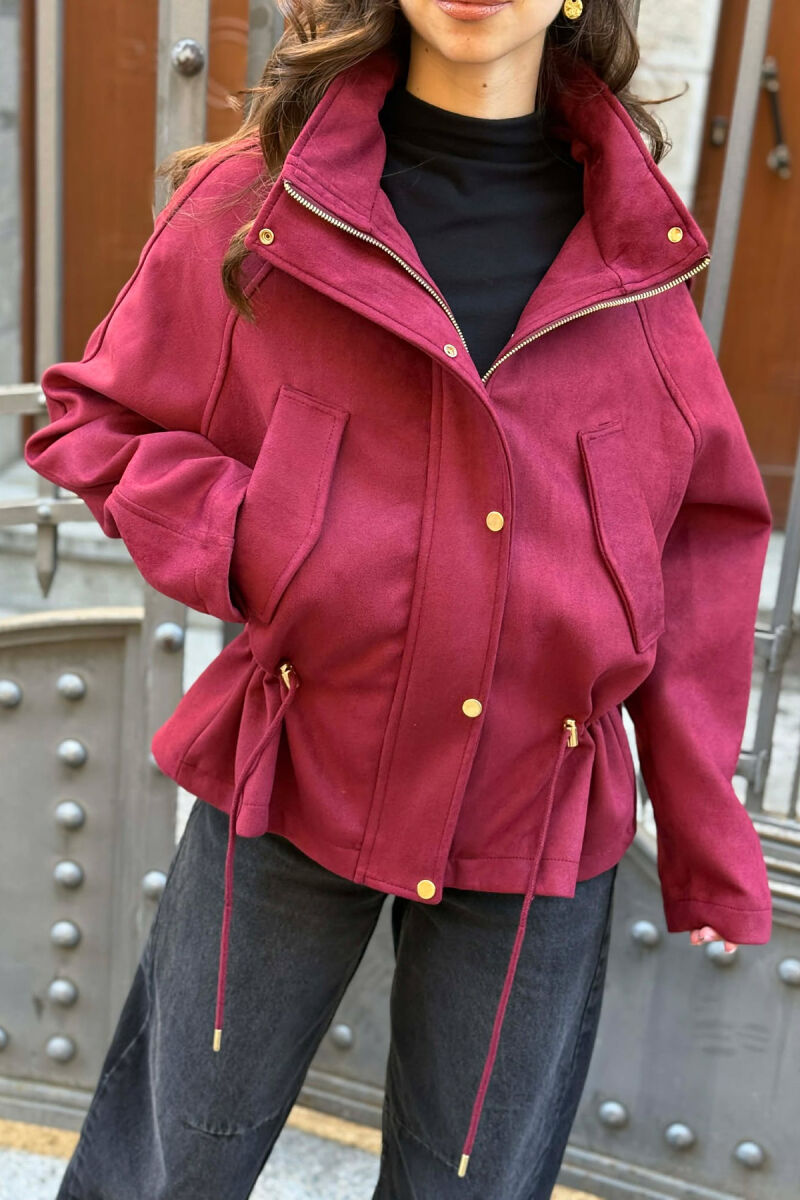 XHAKETE NJE NGJYRESHE ME KAPUC PER FEMRA NE NGJYRE VISHNJE - 5