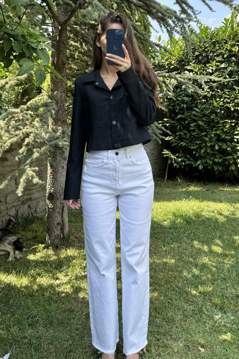 XHAKETË NJË NGJYRËSHE ME KOPSA PËR FEMRA NË NGJYRËN E ZEZË - 2