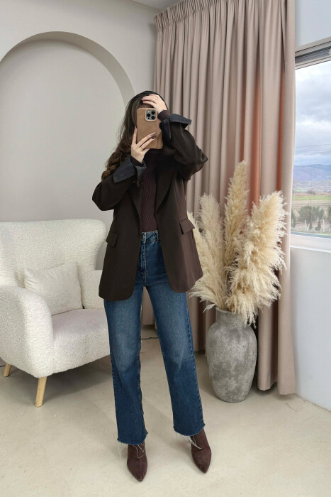 XHAKETE NJE NGJYRESHE ME MENGE TE MBESHTJELLA PER FEMRA NE NGJYRE KAFE TE ERRET - 3