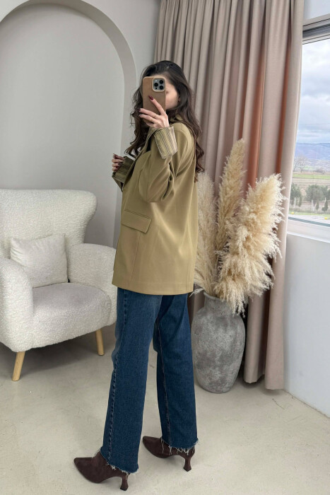 XHAKETE NJE NGJYRESHE ME MENGE TE MBESHTJELLA PER FEMRA NE NGJYRE KAKI - 3