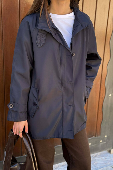 XHAKETE NJE NGJYRESHE ME ZINXHIR DHE BUTONA PER FEMRA NE NGJYRE BLU - 4