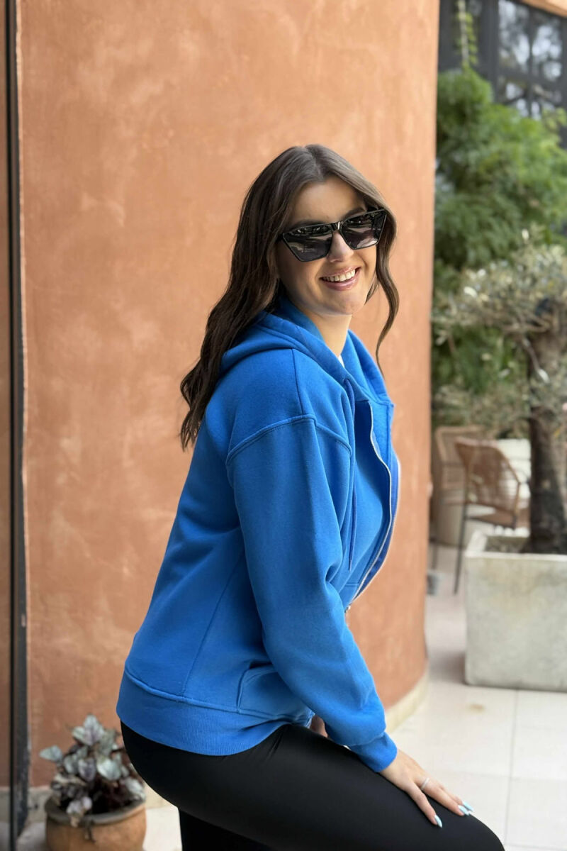 XHAKETË PAMBUKU NJË NGJYRËSHE PËR FEMRA NË NGJYRËN BLU TË ZBARDHUR - 4