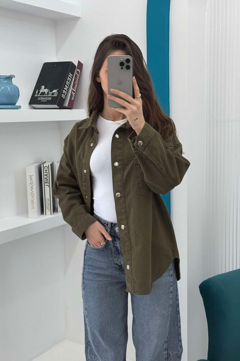 XHAKETË XHINS ME KOPSA PËR FEMRA NË NGJYRËN JESHILE - 2