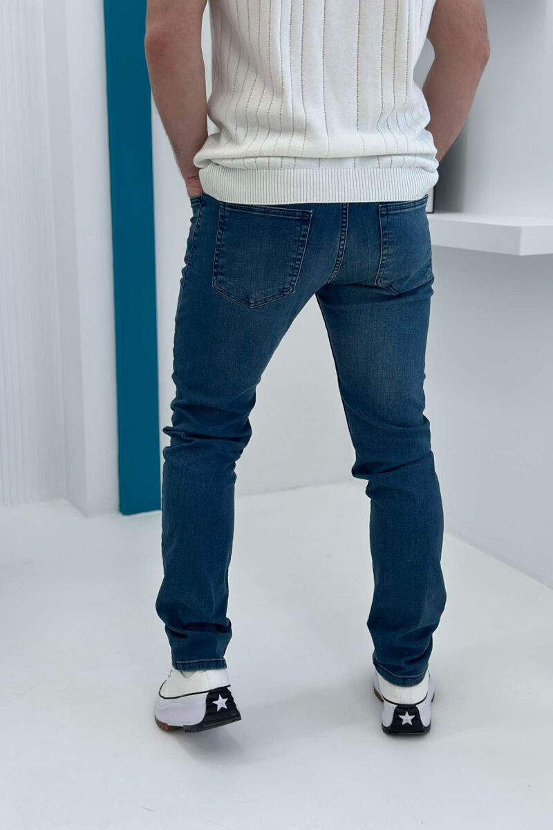 XHINSE NJË NGJYRËSHE TË THJESHTA PËR MESHKUJ NË NGJYRËN BLU - 4