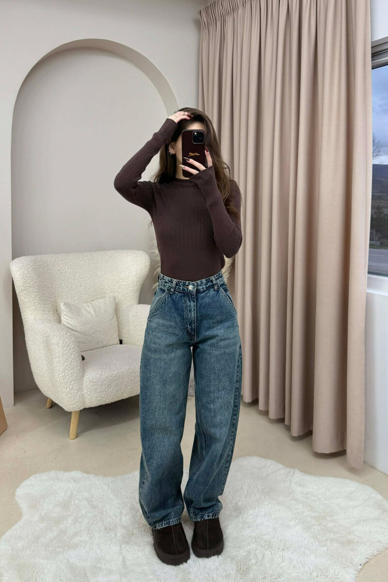 XHINSE TË GJËRA PËR FEMRA NË NGJYRËN BLU E ERRËT - 2