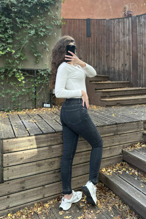 XHINSE TË NGUSHTA NJË NGJYRËSHE PËR FEMRA NË NGJYRËN GRI E ERRËT - 4