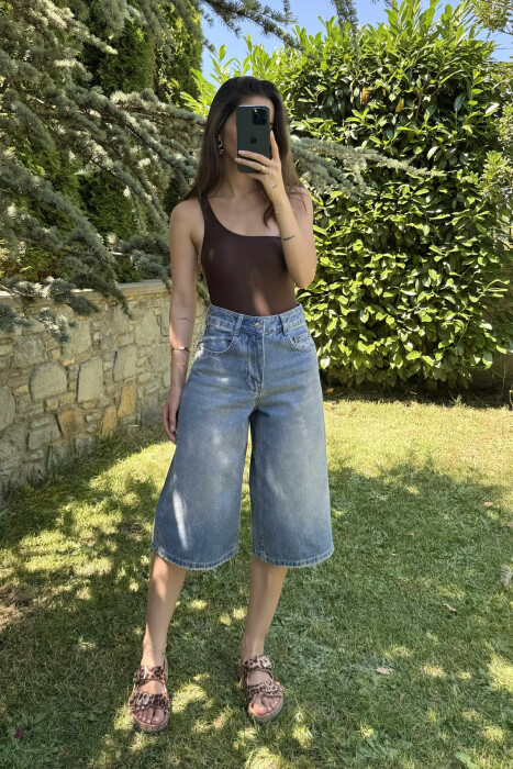 XHINSE TË SHKURTRA NJË NGJYRËSHE PËR FEMRA NË NGJYRËN BLU - 4