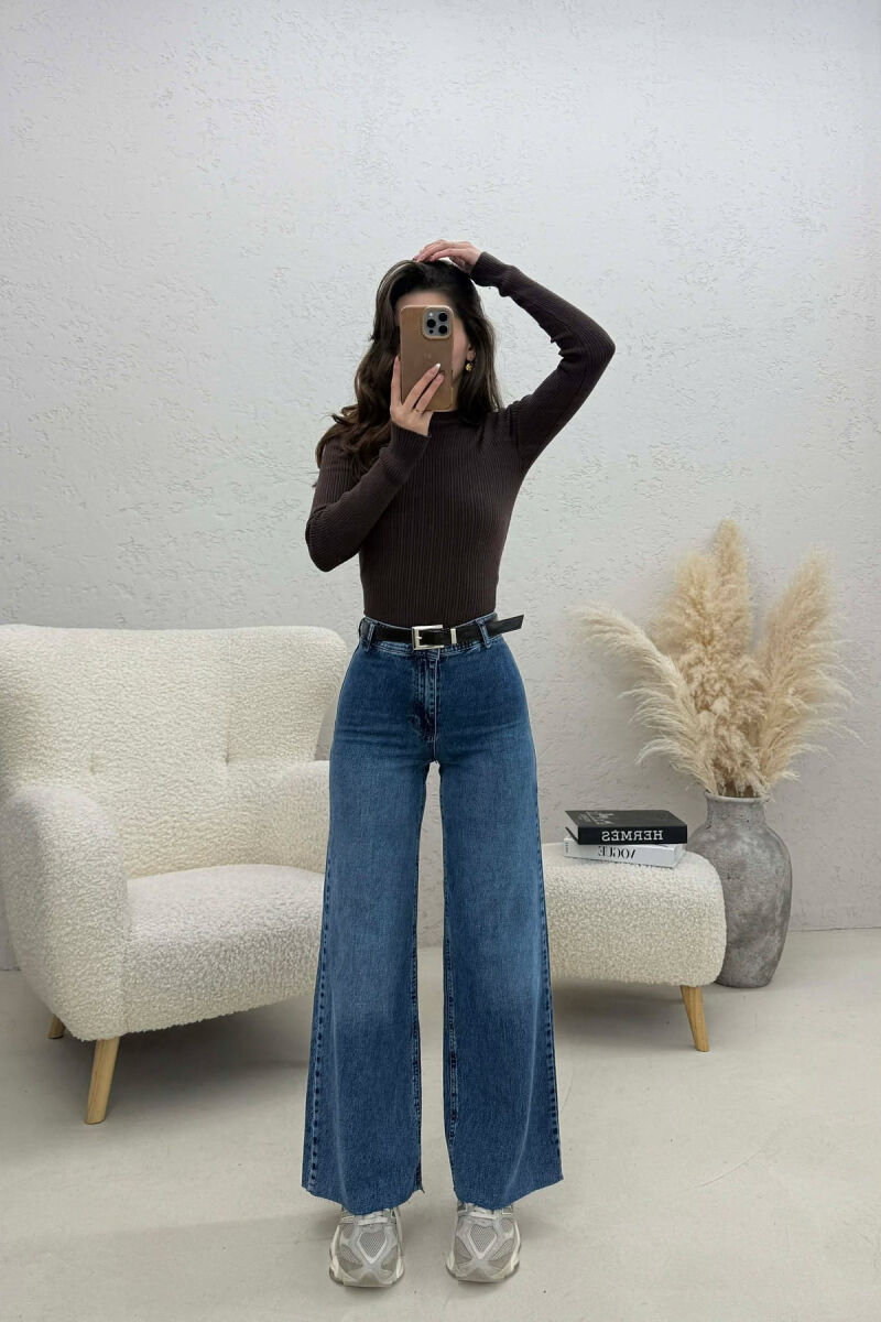 XHINSE TE THJESHTA ME DETAJIN E RRIPIT PER FEMRA NE NGJYRE BLU - 4