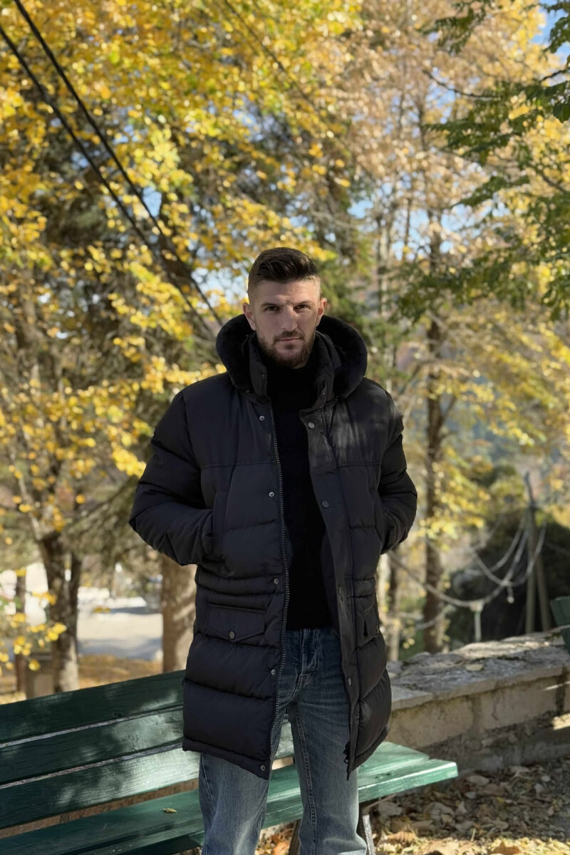 XHUP I GJATË ME KAPUÇ DHE ME DETAJIN E XHEPAVE PËR MESHKUJ NË NGJYRË TË ZEZË - 2