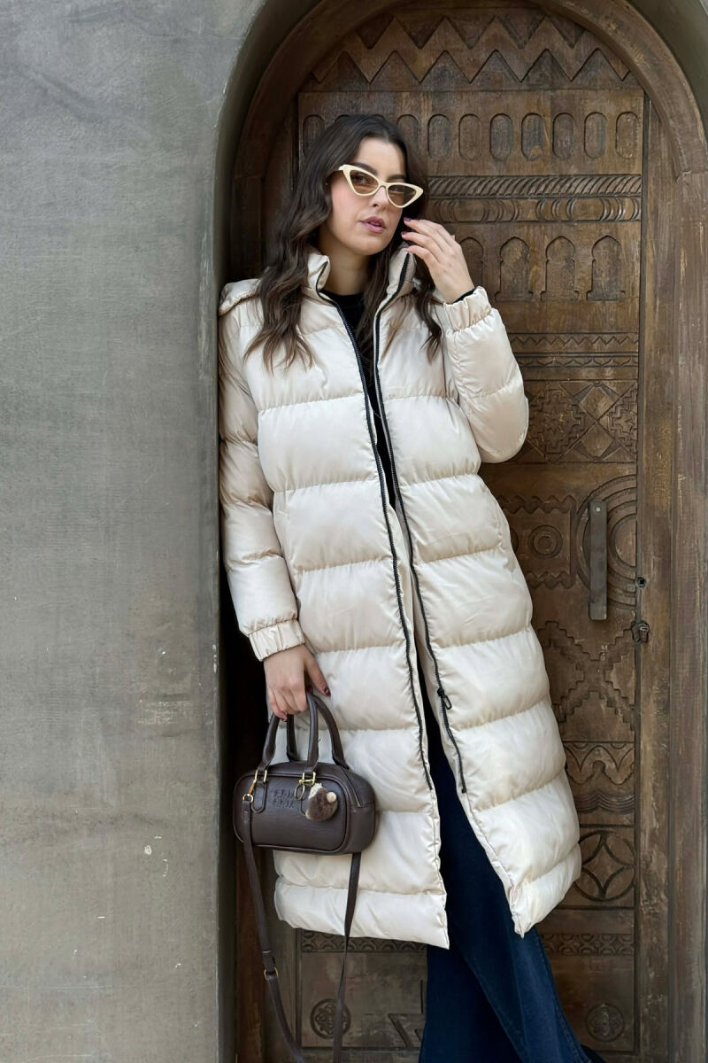 XHUP I GJATË ME KAPUC PËR FEMRA NË NGJYRËN BEZHË - 2