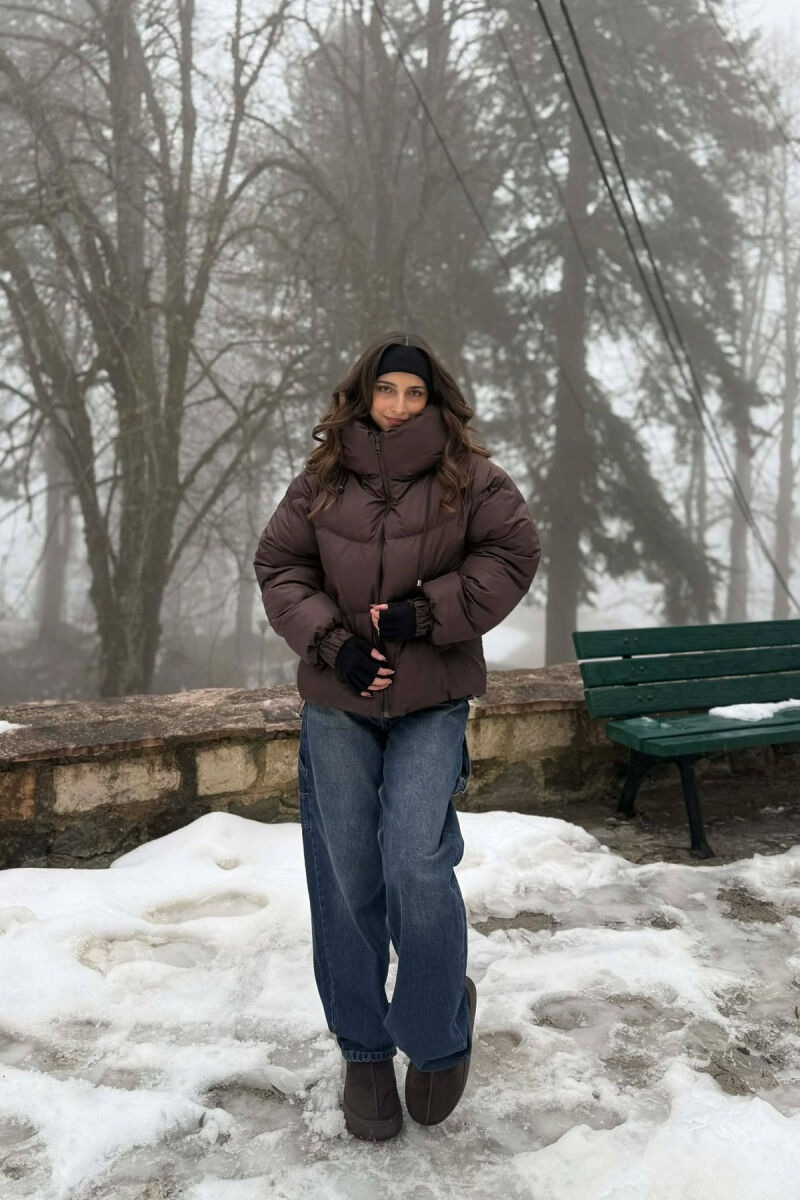 XHUP I THJESHTE NJE NGJYRESH PER FEMRA NE NGJYRE KAFE - 5