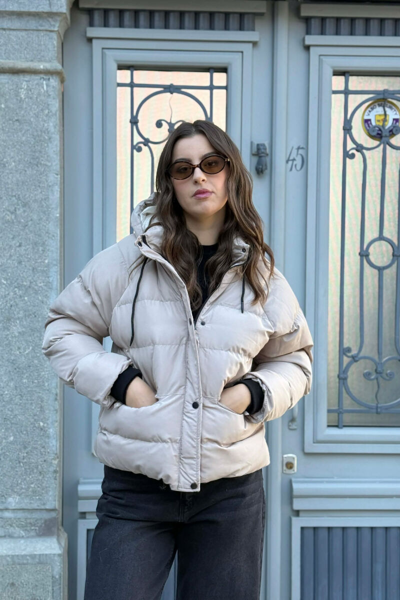 XHUP I THJESHTË PËR FEMRA NË NGJYRËN BEZHË - 4