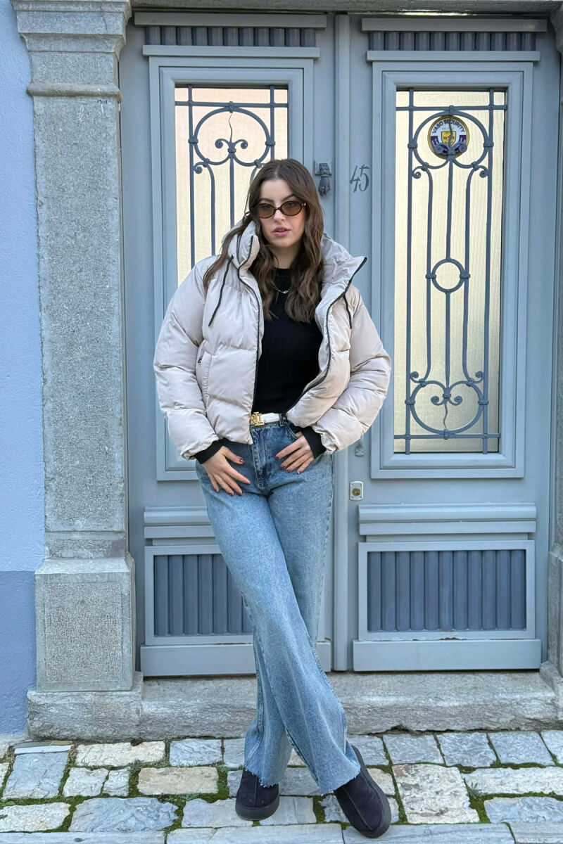 XHUP ME KAPUC PËR FEMRA NË NGJYRËN BEZHË - 1