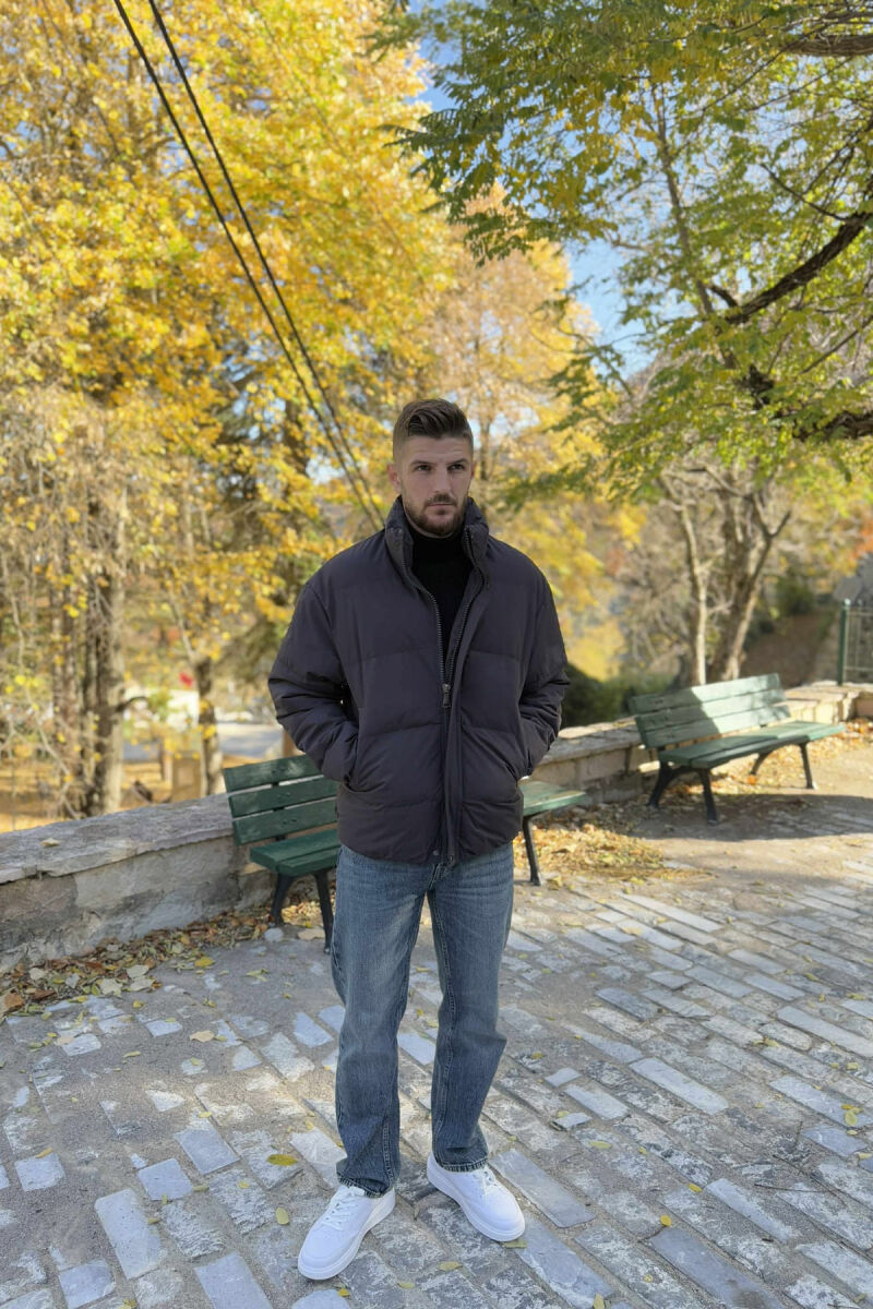 XHUP NJË NGJYRËSH ME BEL TË SHKURTËR PËR MESHKUJ NË NGJYRË GRI TË ERRËT - 2