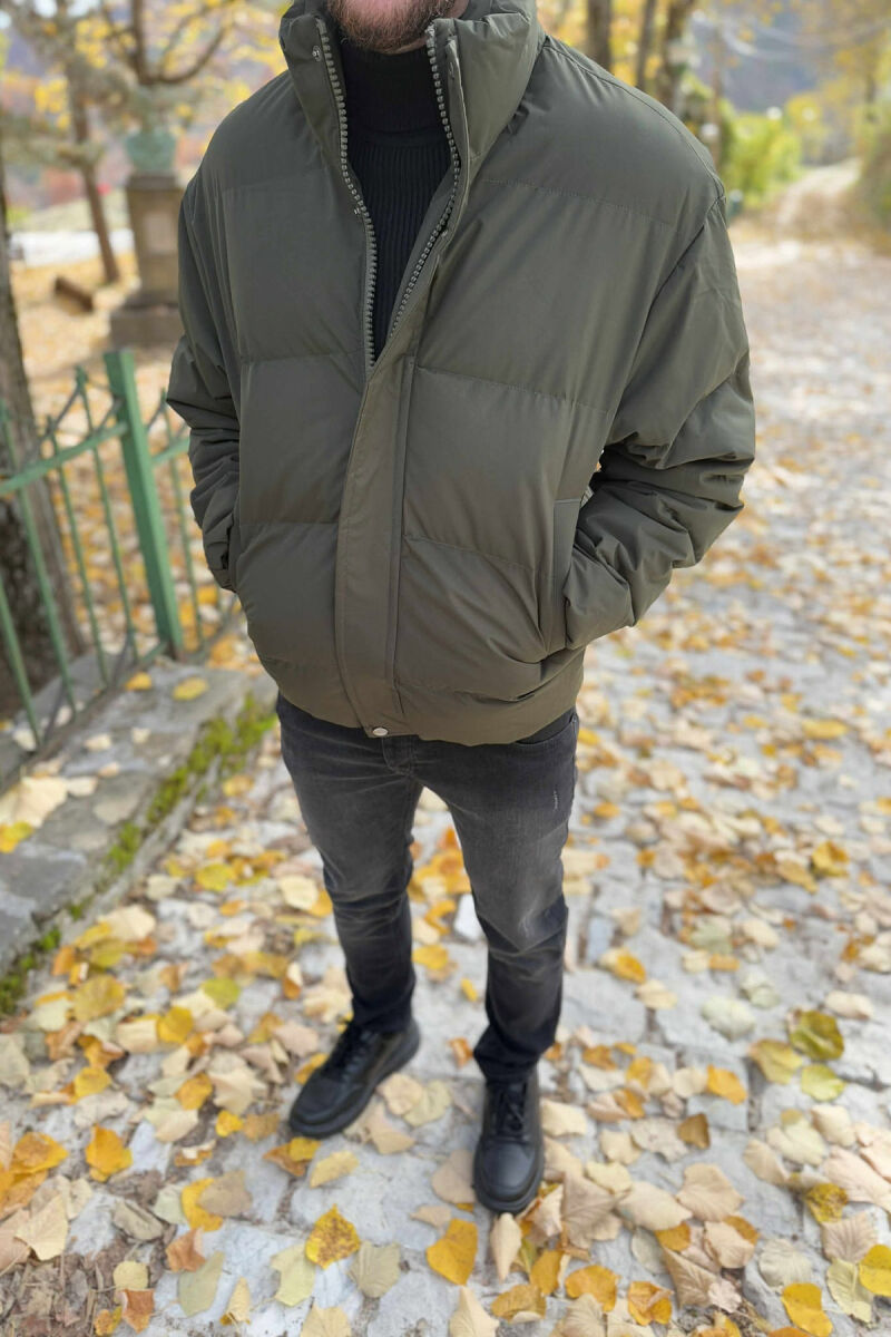 XHUP NJË NGJYRËSH ME BEL TË SHKURTËR PËR MESHKUJ NË NGJYRË JESHILE - 4