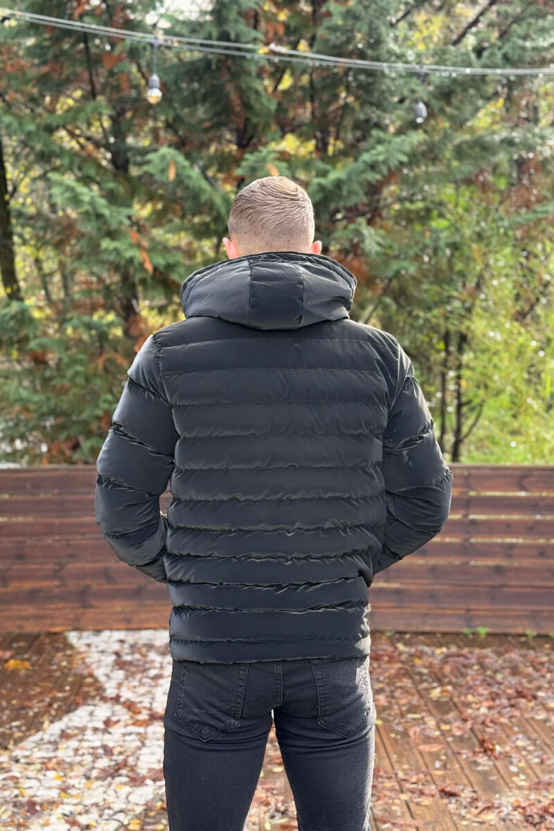 XHUP NJE NGJYRESH ME KAPUÇ PER MESHKUJ NE NGJYRE TE ZEZE - 4