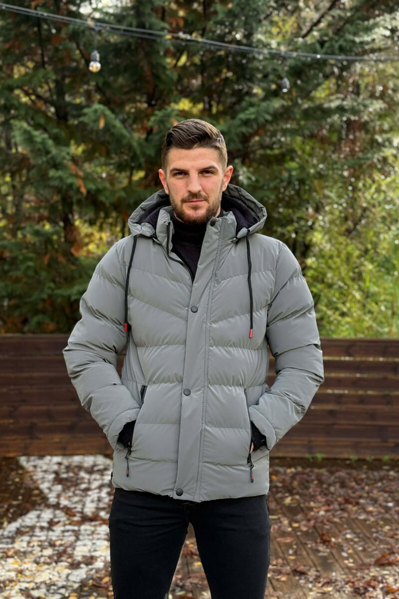 XHUP NJE NGJYRESH ME PUSH DHE KAPUÇ PER MESHKUJ NE NGJYRE GRI - 3