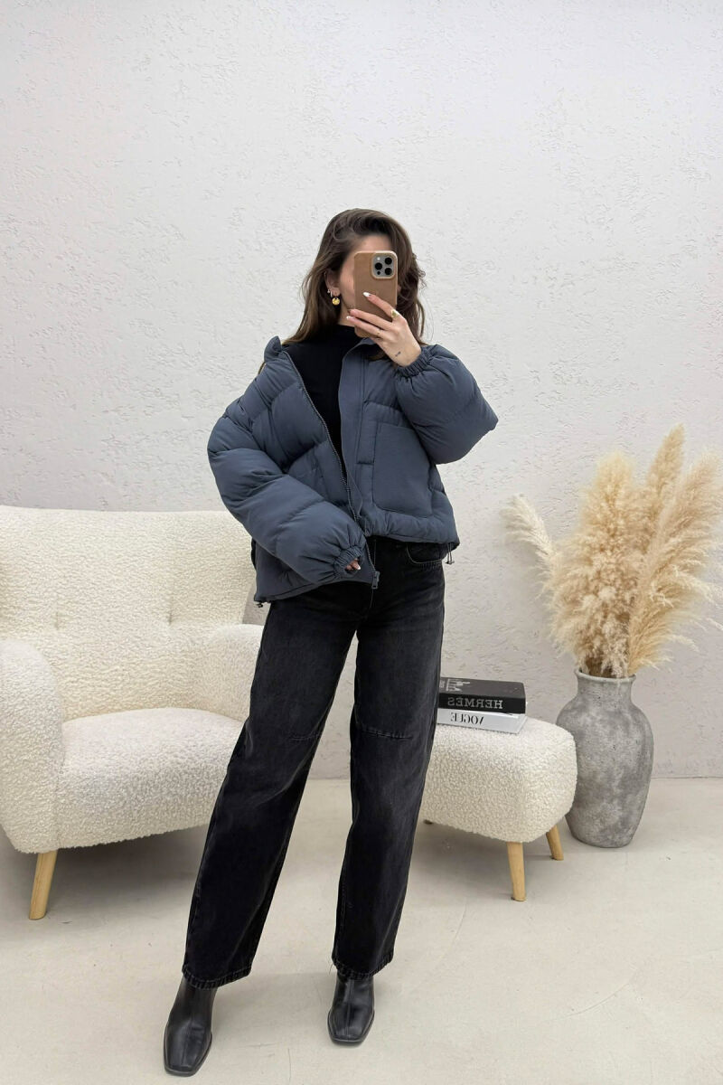 XHUP NJE NGJYRESH ME ZINXHIR PER FEMRA NE NGJYRE GRI - 2